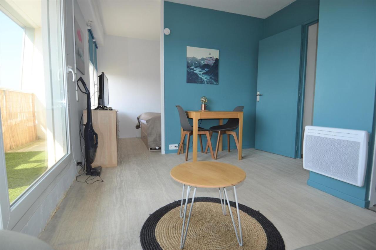 Апартаменты Studio Avec Chambre - Balcon Et A 20M De La Mer Курсёль-сюр-Мер Экстерьер фото