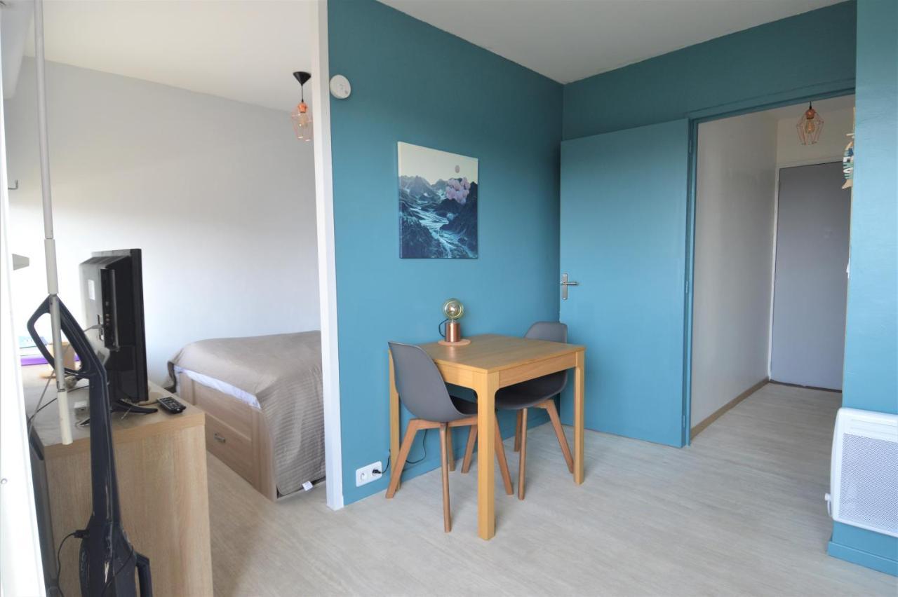 Апартаменты Studio Avec Chambre - Balcon Et A 20M De La Mer Курсёль-сюр-Мер Экстерьер фото